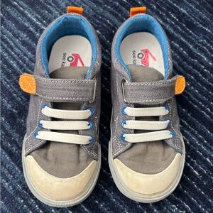 See Kai Run sneakers size 11.5